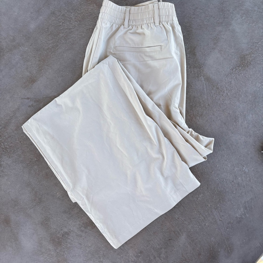 GAP Fit High Rise Runaround Trousers size Medium TALL